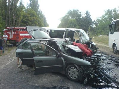В аварии на трассе Кировоград - Запорожье пострадали 10 че..., фото-2 В аварии на трассе Кировоград - Запорожье пострадали 10 человек (ФОТО), фото-2