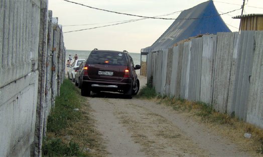 Пляжи на Слободке дерзко захватываются и перегораживаются..., фото-2 Пляжи на Слободке дерзко захватываются и перегораживаются заборами. Слободчане требуют наведения порядка (ФОТО), фото-2