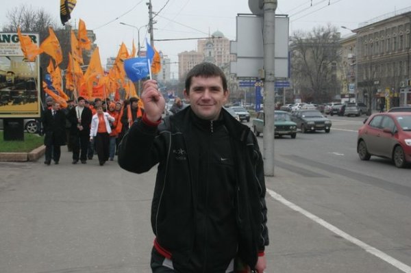 Ющенко опоздал в столицу Донбасса на два часа (ФОТО), фото-1 Ющенко опоздал в столицу Донбасса на два часа (ФОТО), фото-1