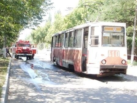 Из-за жары в трамвае «замкнуло» тяговой двигатель, фото-1 Из-за жары в трамвае «замкнуло» тяговой двигатель, фото-1