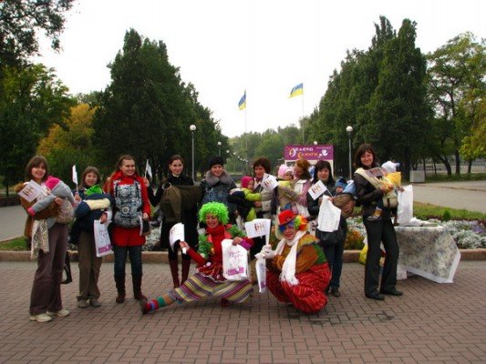 Вчера в Запорожье открыли неделю безопасного слингоношения..., фото-1 Вчера в Запорожье открыли неделю безопасного слингоношения (ФОТО), фото-1