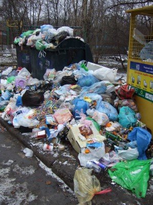 Донецк за новогодние праздники превратился в город миллиона..., фото-3 Донецк за новогодние праздники превратился в город миллиона свалок (фото), фото-3