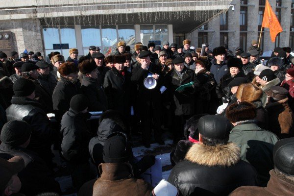 В Донецке чернобыльцы провели акцию протеста (фото), фото-2 В Донецке чернобыльцы провели акцию протеста (фото), фото-2