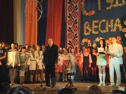 В Кривом Роге цвела и буяла педагогическая Студвесна: «Кра..., фото-1 В Кривом Роге цвела и буяла педагогическая Студвесна: «Краса. Жінка. Весна. Україна» (фото), фото-1
