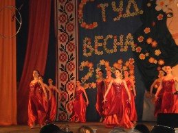 В Кривом Роге цвела и буяла педагогическая Студвесна: «Кра..., фото-3 В Кривом Роге цвела и буяла педагогическая Студвесна: «Краса. Жінка. Весна. Україна» (фото), фото-3