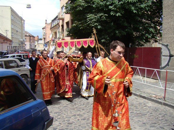 В Ужгороді відбувся хресний хід (ФОТО), фото-9 В Ужгороді відбувся хресний хід (ФОТО), фото-9