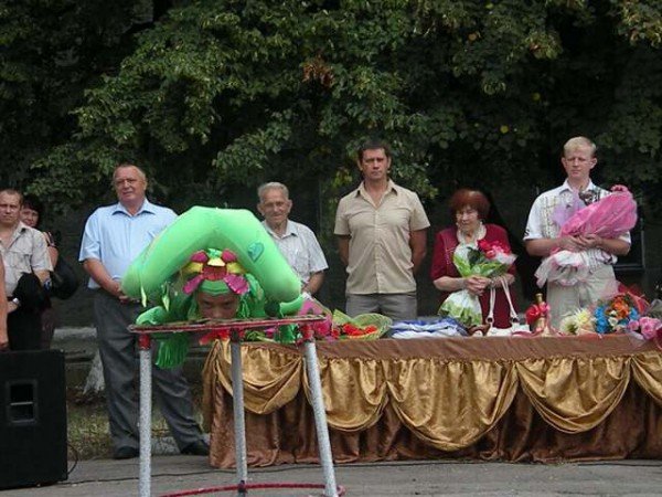 Депутат облсовета вместе с коллегами из горсовета отремонт..., фото-4 Депутат облсовета вместе с коллегами из горсовета отремонтировали помещение для первоклассников в пос. Зайцево, фото-4