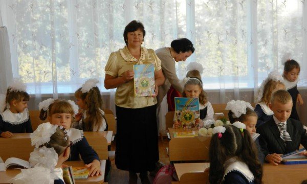 День знань не пройшов осторонь податківців Житомирщини, фото-1 День знань не пройшов осторонь податківців Житомирщини, фото-1