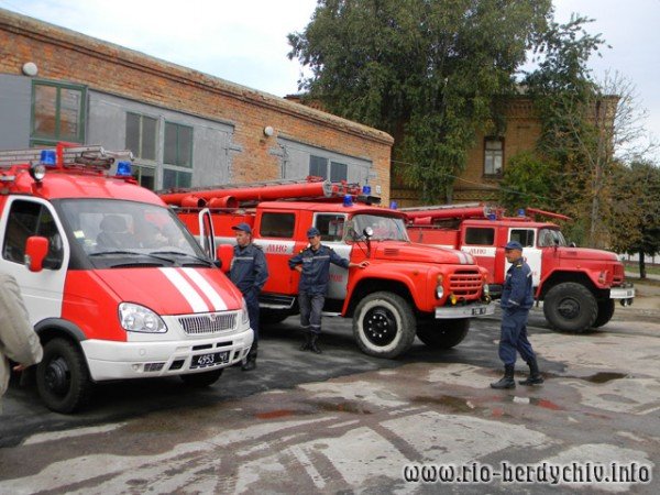 В Бердичеві відкрили оновлену пожежну частину. Фото, фото-1 В Бердичеві відкрили оновлену пожежну частину. Фото, фото-1