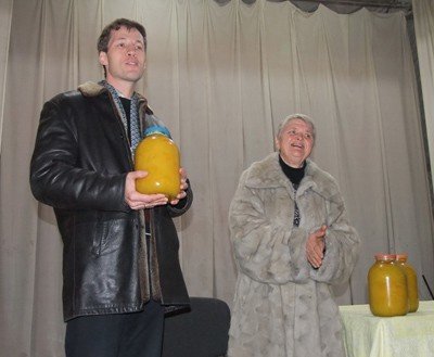Донецкие пчеловоды начали готовиться к Апимондии (фото), фото-3 Донецкие пчеловоды начали готовиться к Апимондии (фото), фото-3