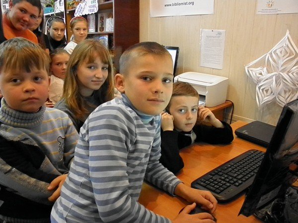В бібліотеки Олевського району прийшов інтернет, фото-5 В бібліотеки Олевського району прийшов інтернет, фото-5