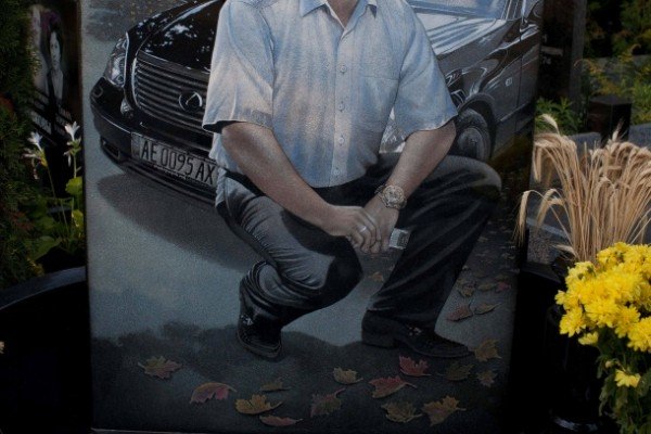Як забрати «рижуху», діамантові Vertu, бумер, Мерс чи Lexus..., фото-7 Як забрати «рижуху», діамантові Vertu, бумер, Мерс чи Lexus на... той світ, фото-7
