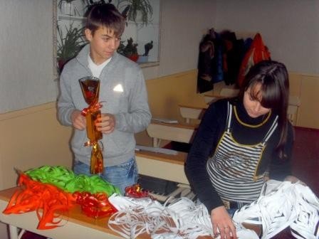 В горловской школе №15 начала работу уникальная Мастерская..., фото-2 В горловской школе №15 начала работу уникальная Мастерская Деда Мороза, фото-2
