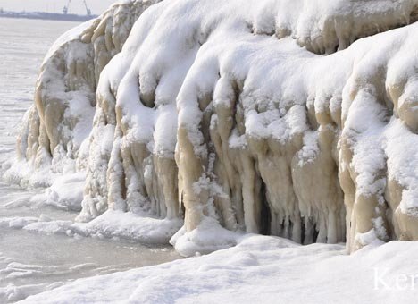 В Крыму на море замерзают волны (ФОТО), фото-1 В Крыму на море замерзают волны (ФОТО), фото-1