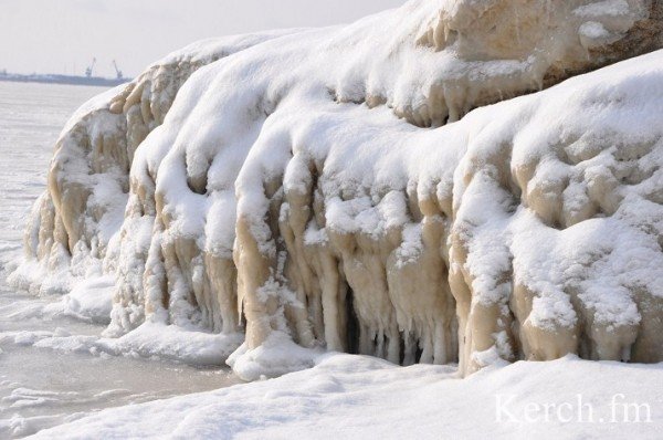 В Крыму на море замерзают волны (ФОТО), фото-3 В Крыму на море замерзают волны (ФОТО), фото-3