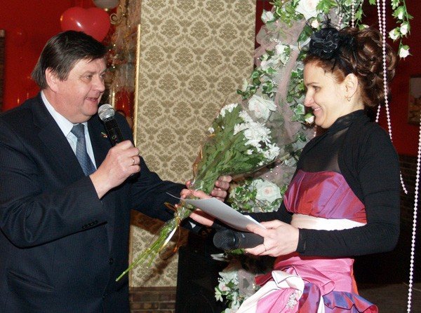 В День влюбленных регионалы поздравили участников «Свадебно..., фото-1 В День влюбленных регионалы поздравили участников «Свадебного ДЕЖА вю», фото-1