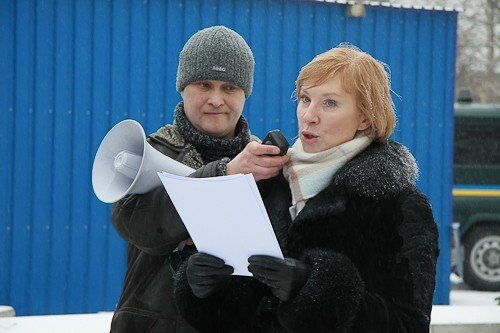 Министр Тимошенко бегала по Симферополю с рулоном туалетной бумаги (фото), фото-5