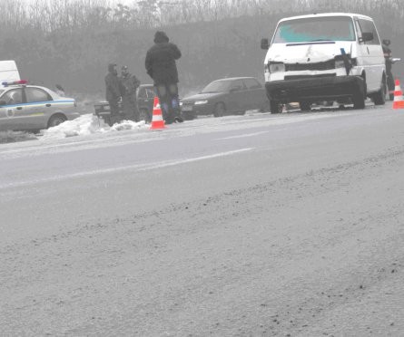 На крымской трассе насмерть разбился 75-летний водитель ВАЗа (фото), фото-1