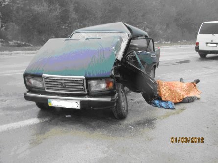 На крымской трассе насмерть разбился 75-летний водитель ВАЗа (фото), фото-2
