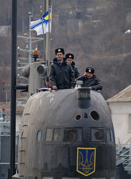 В Крыму впервые за 20 лет единственная подводная лодка Украины вышла в море (фото), фото-3