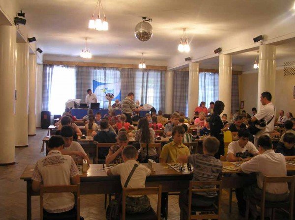 На Житомирщині пройшла битва юних шахових генералів, фото-1 На Житомирщині пройшла битва юних шахових генералів, фото-1