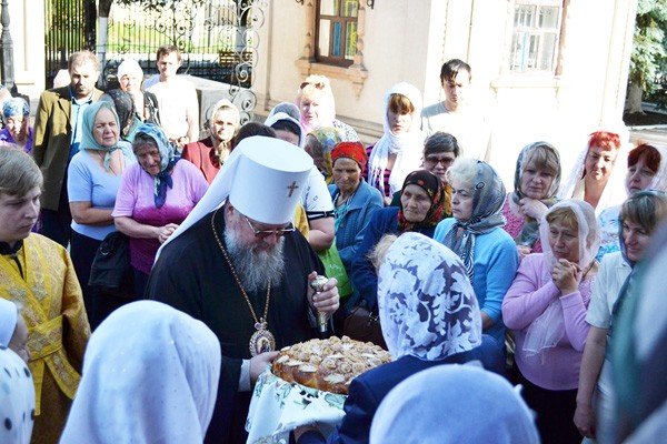 Вчера в кафедральном соборе Горловки отпраздновали престоль..., фото-2 Вчера в кафедральном соборе Горловки отпраздновали престольный праздник, фото-2