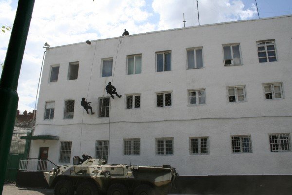 У Житомирі проведено антитерористичні тактико-спеціальні на..., фото-7 У Житомирі проведено антитерористичні тактико-спеціальні навчання, фото-7