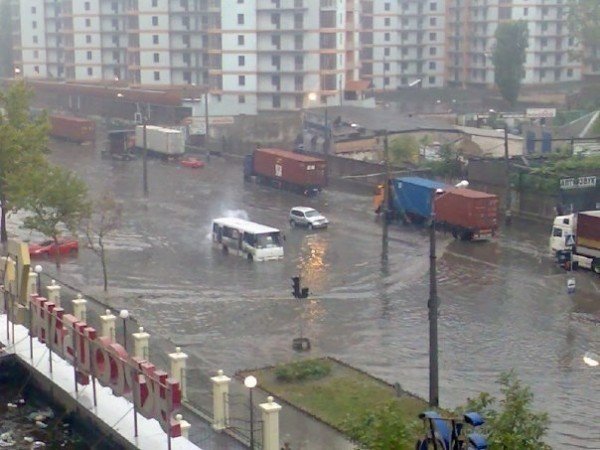 Стихийное бедствие в Одессе. Проливной дождь парализовал г..., фото-1 Стихийное бедствие в Одессе. Проливной дождь парализовал город (Фото, Видео), фото-1
