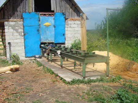 На Брусилівщині міліціонери виявили підпільну пилораму та с..., фото-2 На Брусилівщині міліціонери виявили підпільну пилораму та сухі коноплі, фото-2