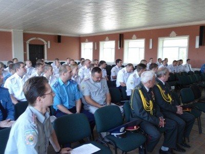 Горловские участковые инспекторы милиции отмечают праздник, фото-4 Горловские участковые инспекторы милиции отмечают праздник, фото-4