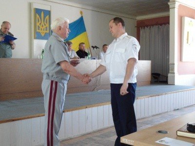 Горловские участковые инспекторы милиции отмечают праздник, фото-6 Горловские участковые инспекторы милиции отмечают праздник, фото-6