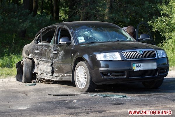 Пьяный депутат на джипе совершил под Житомиром ДТП, фото-3 Пьяный депутат на джипе совершил под Житомиром ДТП, фото-3