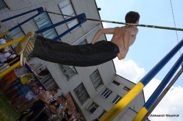 У Житомирі проведено змагання з Street Workout, фото-8 У Житомирі проведено змагання з Street Workout, фото-8
