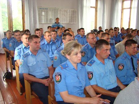 У Володарськ-Волинському районі боролися з посівами маку та..., фото-1 У Володарськ-Волинському районі боролися з посівами маку та конопель, фото-1