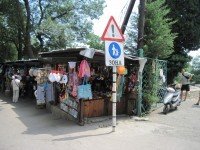 У Воронцовского дворца ликвидировали шлагбаум, фото-1 У Воронцовского дворца ликвидировали шлагбаум, фото-1