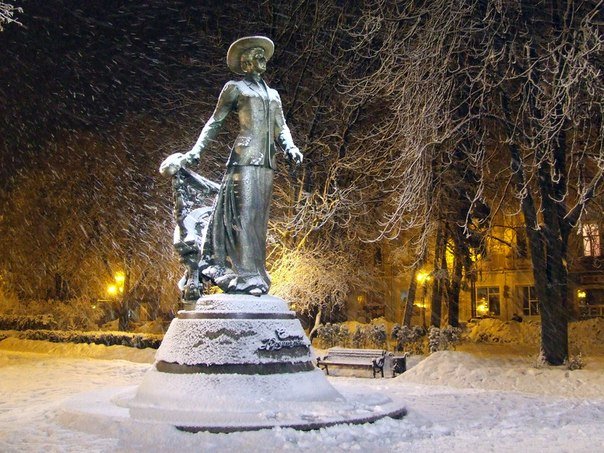 Затримання великої партії наркотиків, акція проти зведення..., фото-18 Затримання великої партії наркотиків, акція проти зведення багатоповерхівки, розсекречені матеріали УПА – головні події у фото та відео, фото-18