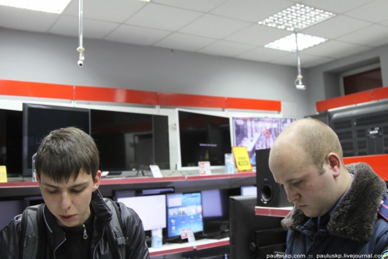 Рейды по супермаркетам: мрак горловского «Фокстрота», фото-10 Рейды по супермаркетам: мрак горловского «Фокстрота», фото-10