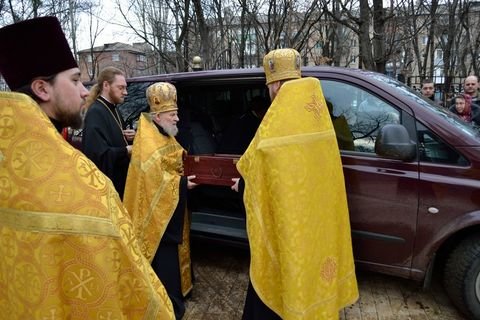 Фоторепортаж о пребывании христианских святынь в Горловке., фото-1 Фоторепортаж о пребывании христианских святынь в Горловке., фото-1