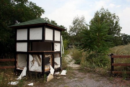 donjetsk.donbass.name_uploads_1231883895_rasstrelyannyj-kiosk donjetsk.donbass.name_uploads_1231883895_rasstrelyannyj-kiosk