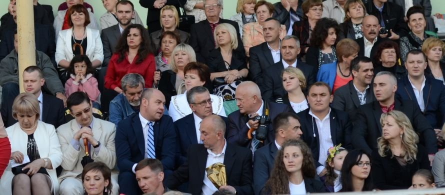 vypusknyky (14) vypusknyky (14)