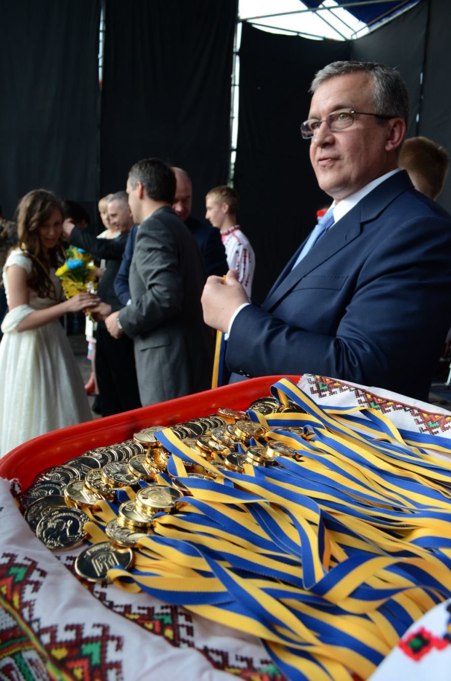 vypusknyky (26) vypusknyky (26)