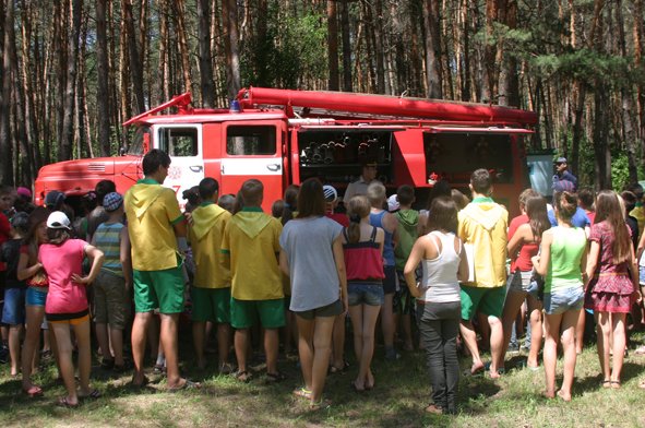 В рамках акции «Безопасный отдых» спасатели посетили лагерь «Орленок» (фото) (фото) - фото 2 В рамках акции «Безопасный отдых» спасатели посетили лагерь «Орленок» (фото) (фото) - фото 2
