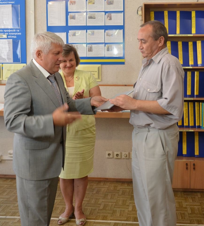 Служба занятости пообещала крымчанам 1000 ваучеров на бесплатное обучение (фото) - фото 2 Служба занятости пообещала крымчанам 1000 ваучеров на бесплатное обучение (фото) - фото 2