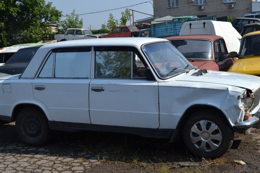 У брошенных авто нулевой шанс покинуть территорию горловско..., фото-3 У брошенных авто нулевой шанс покинуть территорию горловской штрафстоянки (Фоторепортаж), фото-3