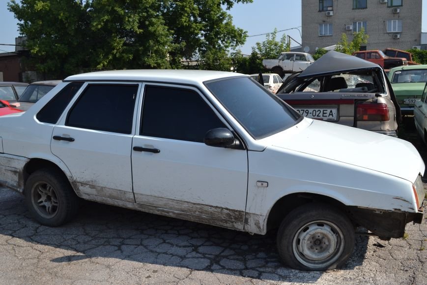У брошенных авто нулевой шанс покинуть территорию горловско..., фото-5 У брошенных авто нулевой шанс покинуть территорию горловской штрафстоянки (Фоторепортаж), фото-5