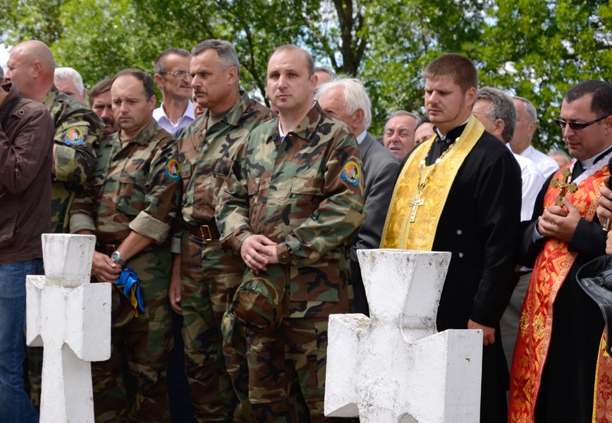 Перепоховання останків дивізійників Перепоховання останків дивізійників