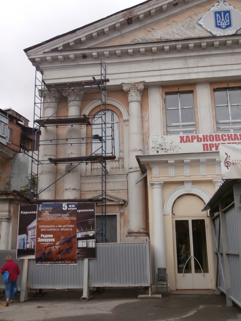 P9052211