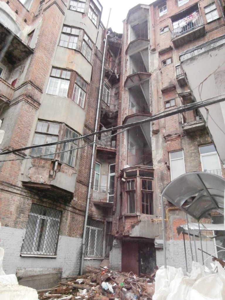 P9062156