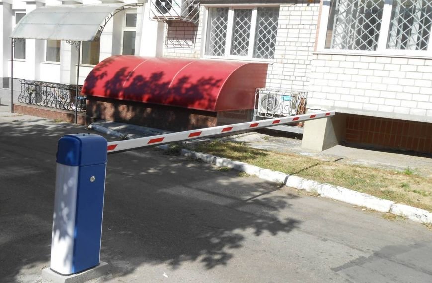 Гоголя 221 шлагбаум Гоголя 221 шлагбаум