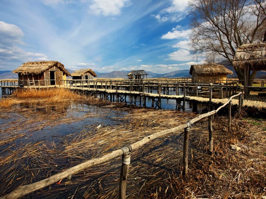 03_The-prehistoric-lakeside-settlement-of-Dispilio
